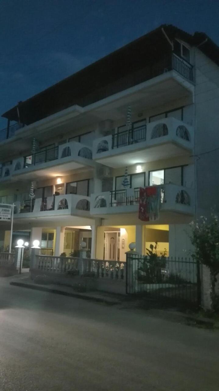 Hause Zorbas Aparthotel Paralia Dionysiou Kamer foto